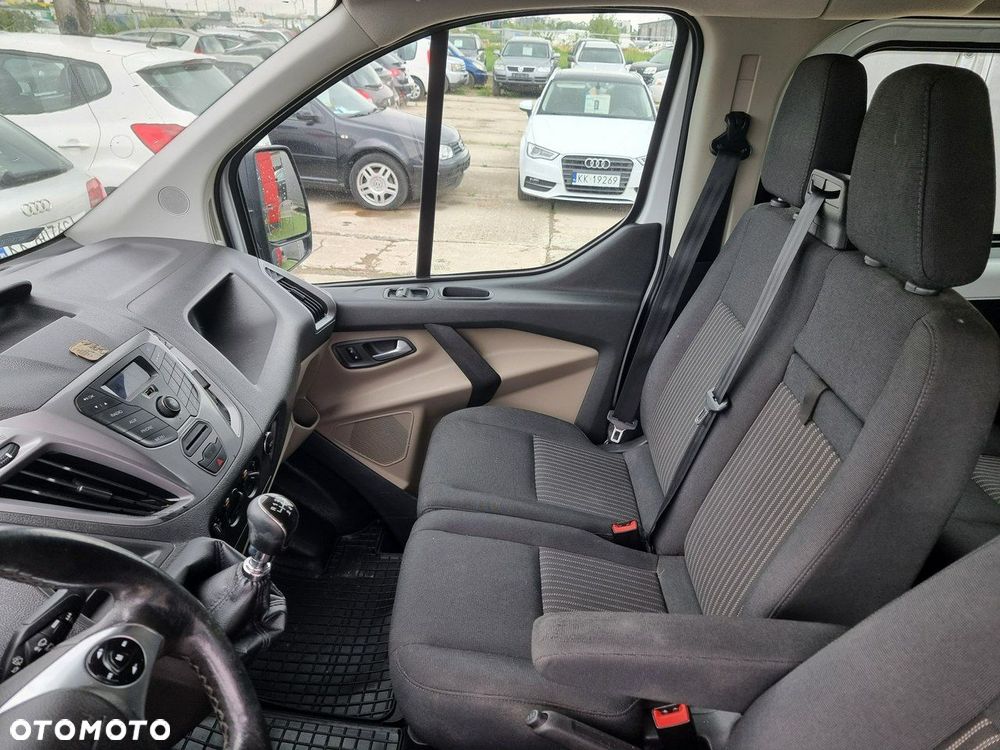 Ford Transit Custom - 11
