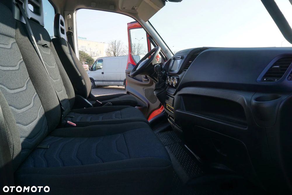 Iveco Daily - 25