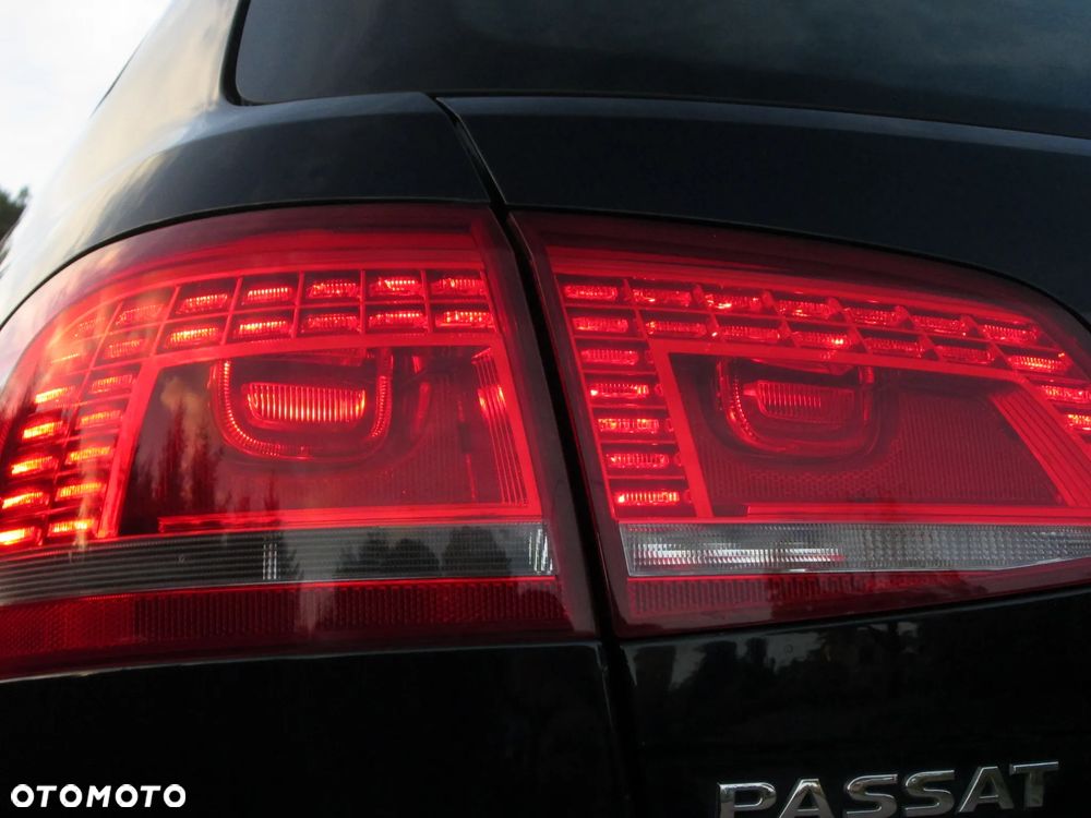 Volkswagen Passat Variant 2.0 TDI DSG BlueMotion Technology Business Edition - 16