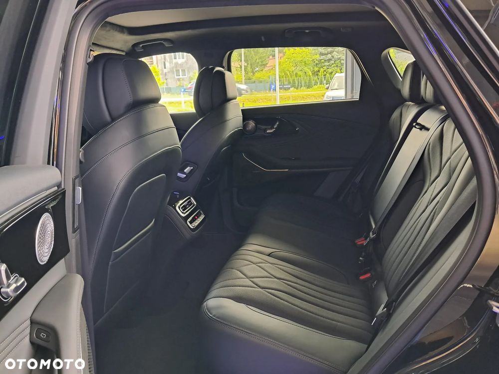Omoda 9 1.5 Super Hybrid Exclusive AWD - 8