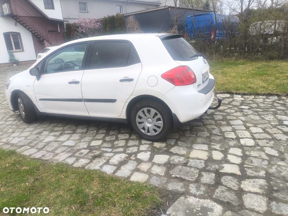Toyota Auris 1.4 D-4D Premium - 11