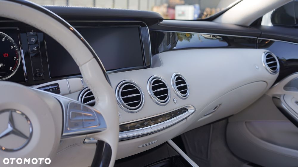 Mercedes-Benz Klasa S 500 Coupe 4-Matic 9G-TRONIC - 17