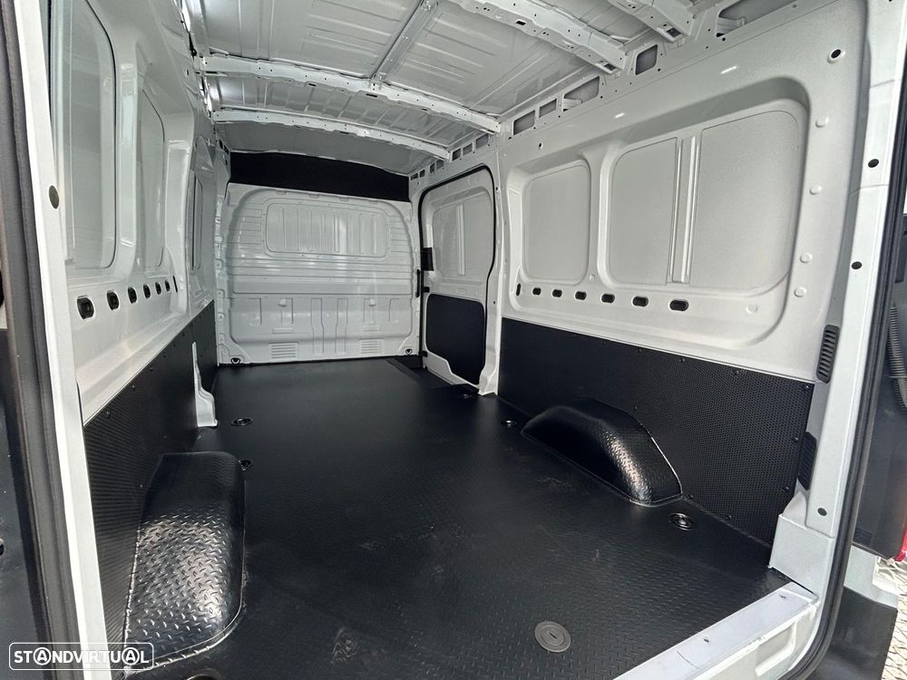 Maxus E-DELIVER 9 72KWh L3H2 IVA DEDUTIVEL - 21