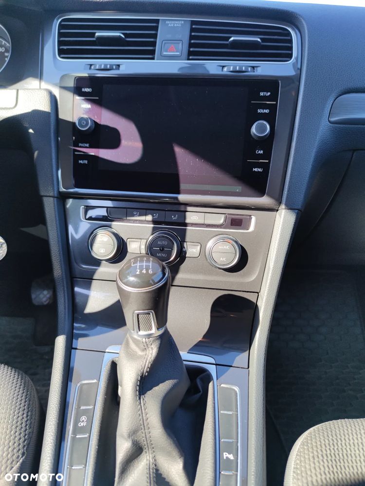 Volkswagen Golf 1.4 TSI BMT Comfortline - 9