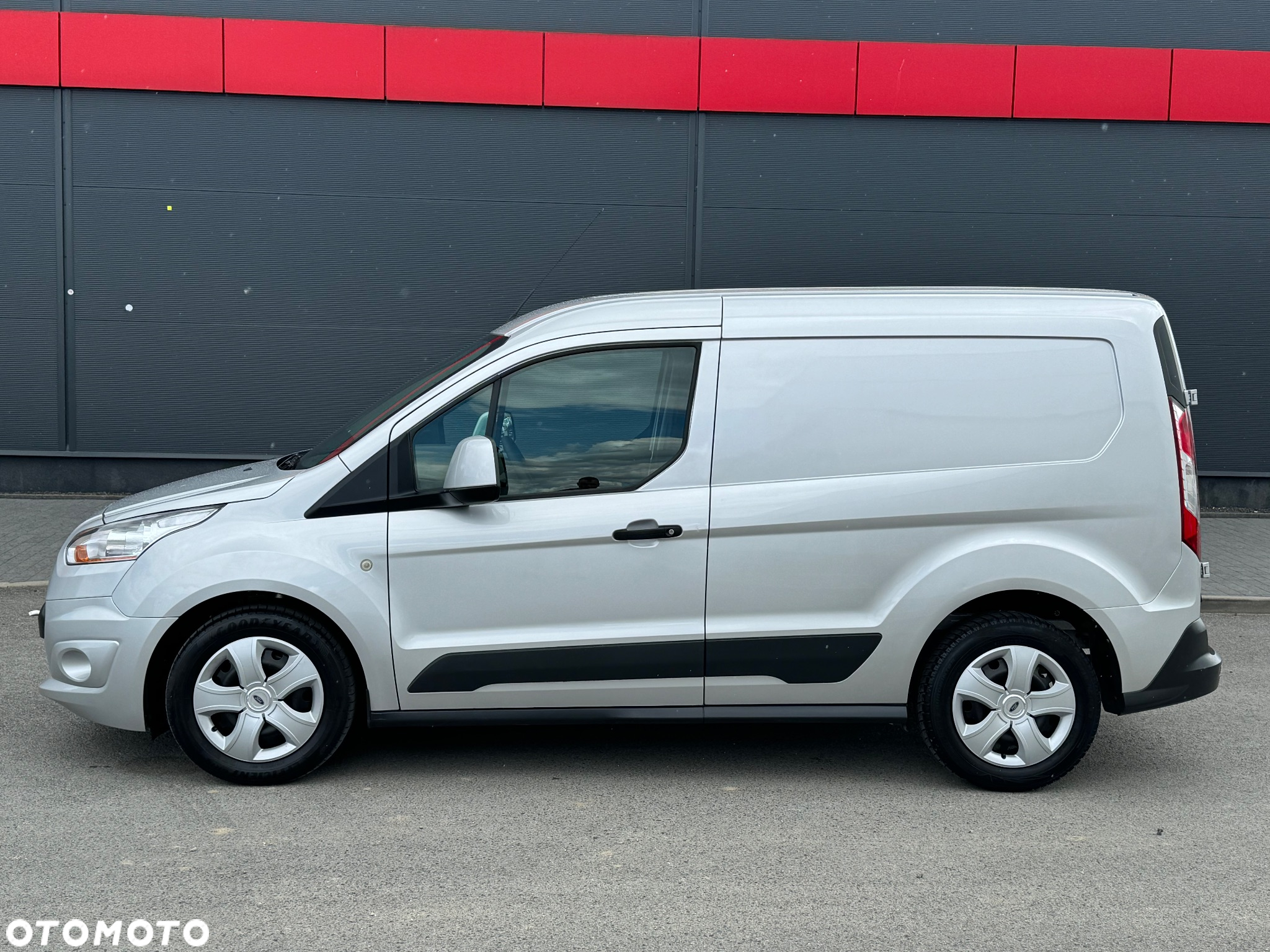 Ford Transit Connect - 10