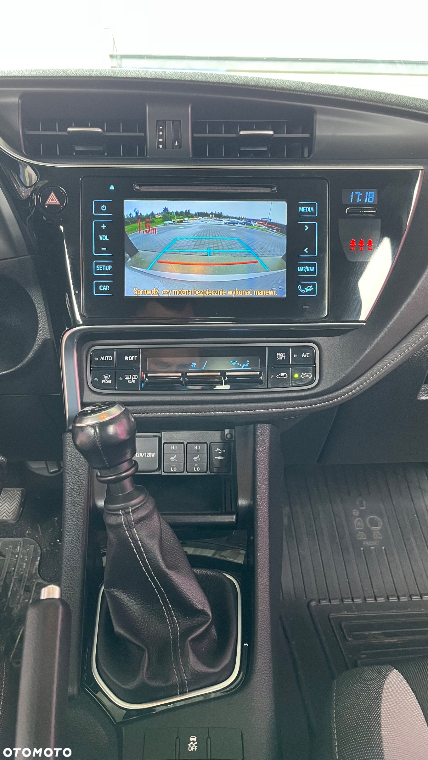 Toyota Auris 1.6 Comfort - 17