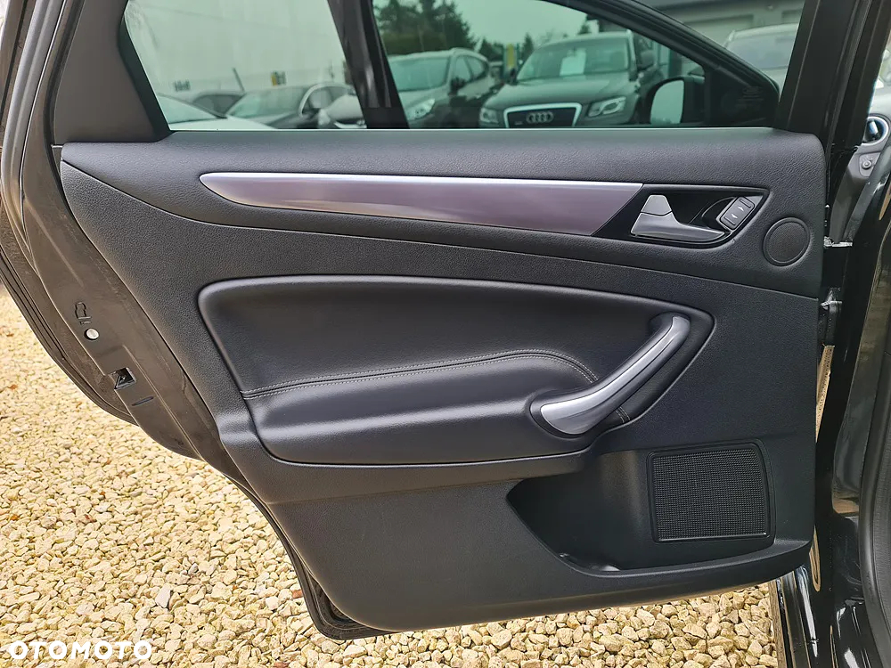 Ford Mondeo Turnier 2.0 TDCi Ambiente - 16