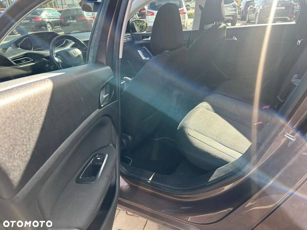 Peugeot 308 1.6 HDi Active - 18