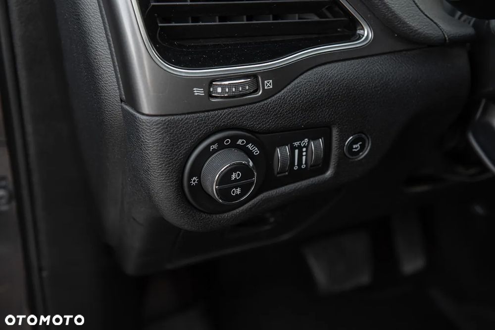 Jeep Cherokee 2.2 MJ II Active Drive I Automatik Limited - 18