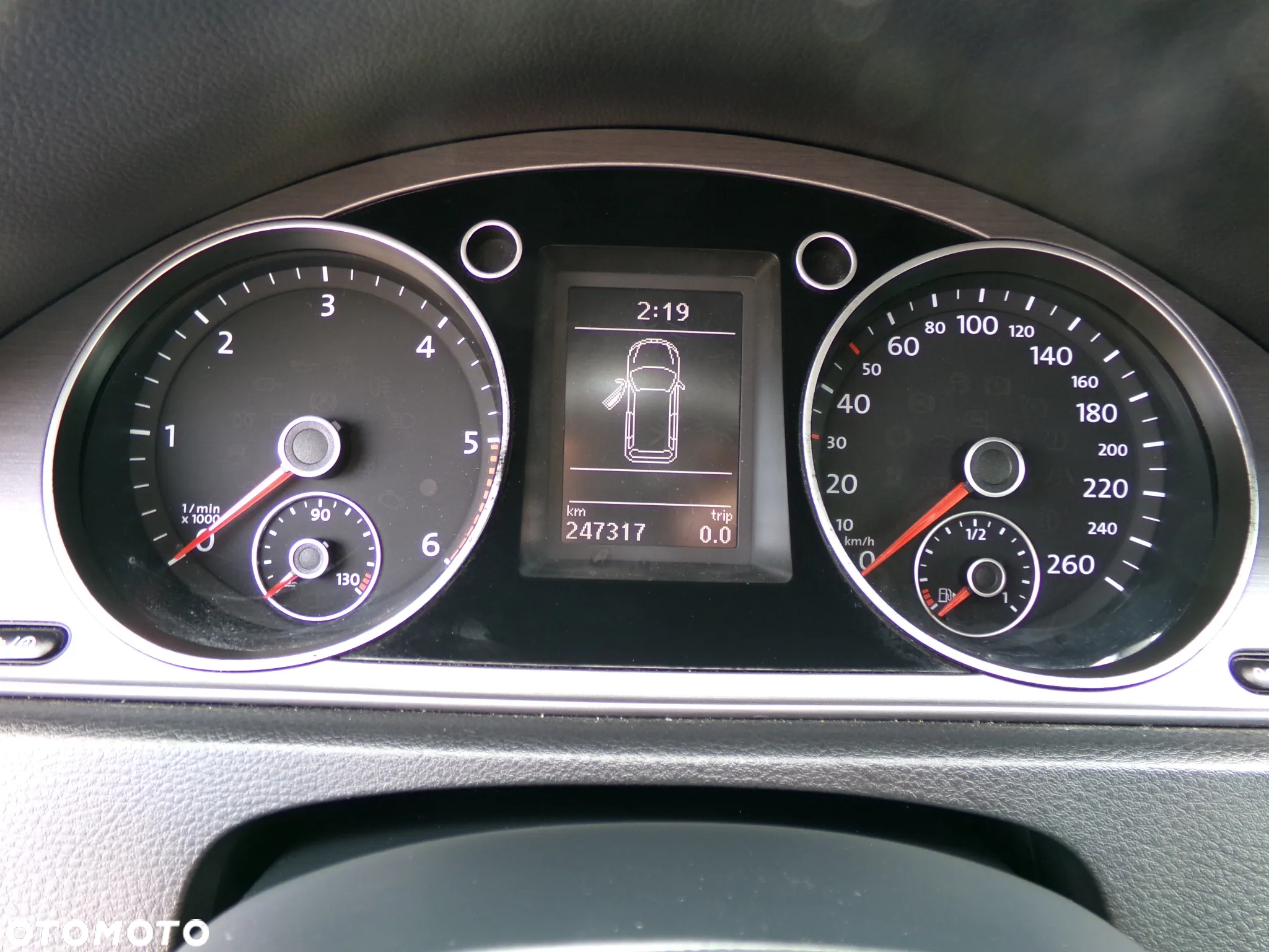 Volkswagen Passat 2.0 TDI Comfortline - 10