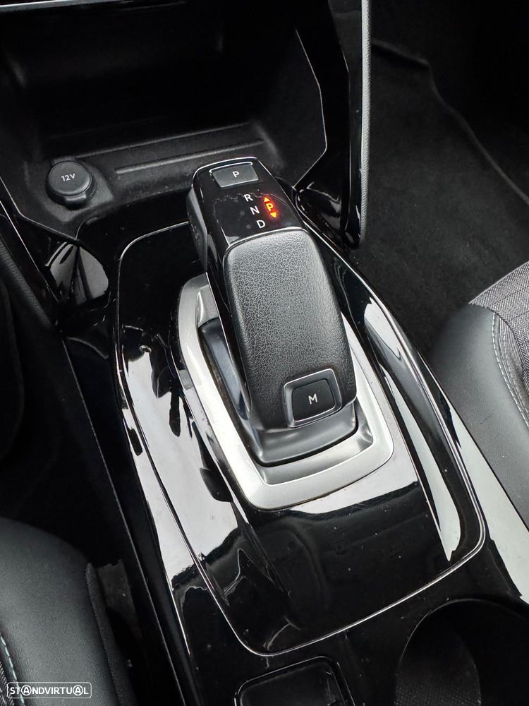 Peugeot 2008 BlueHDi 130 EAT8 Allure - 18