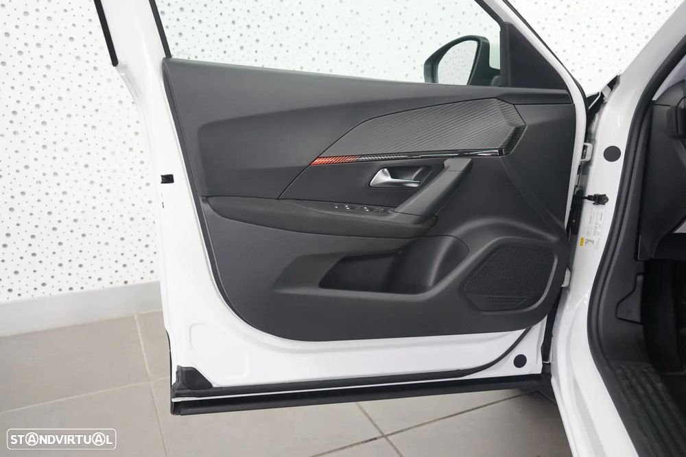 Peugeot 2008 1.2 PureTech Active - 19