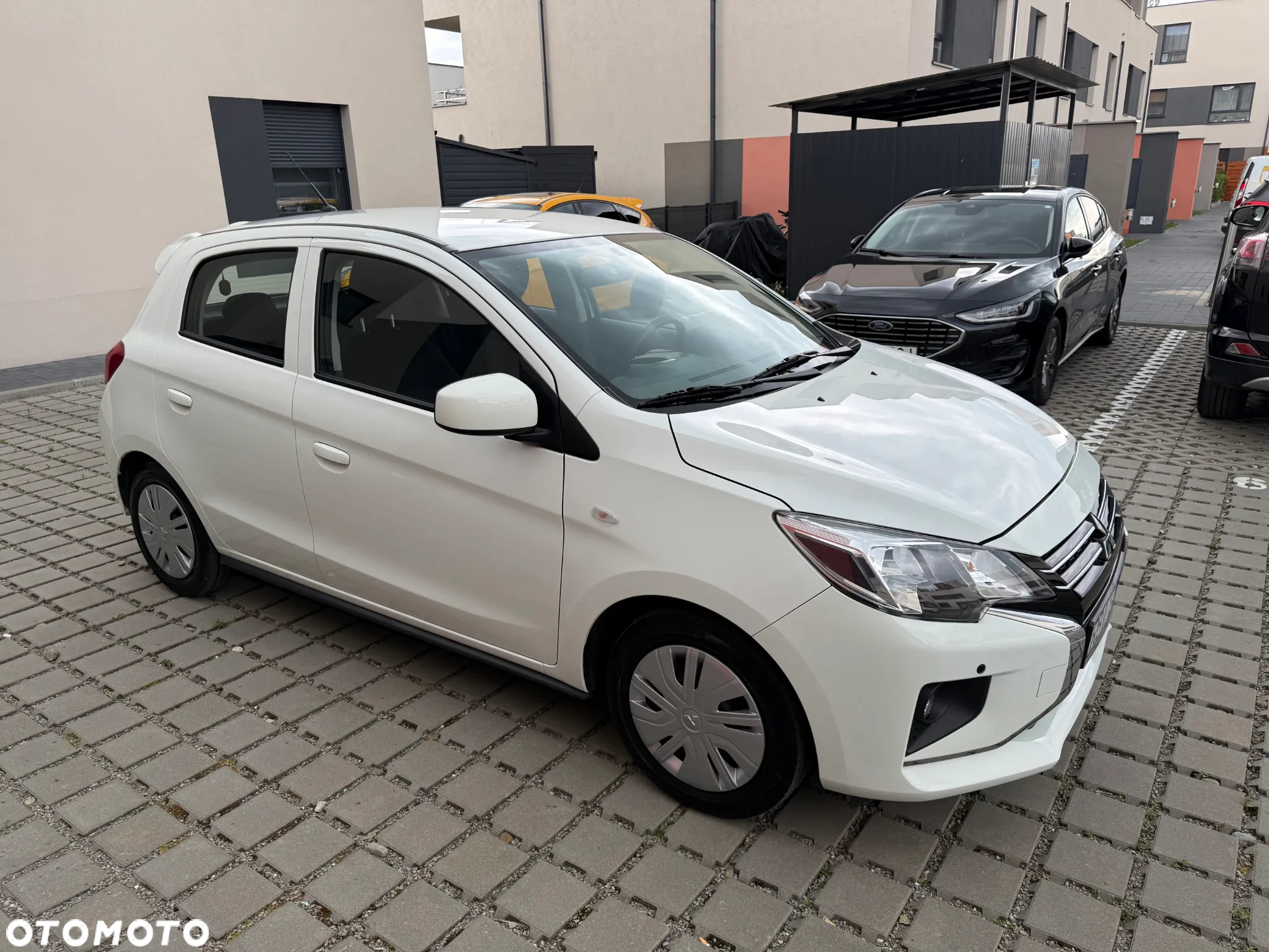 Mitsubishi Space Star 1.2 Inform Plus - 9