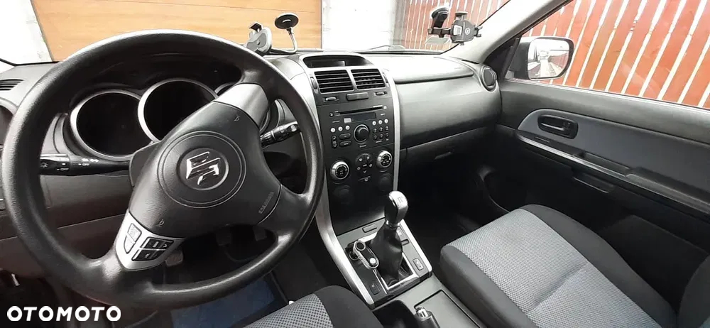 Suzuki Grand Vitara 1.6 - 5