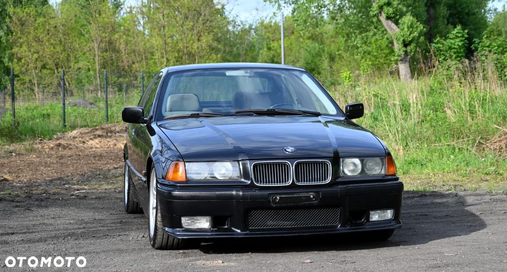 BMW Seria 3 - 12