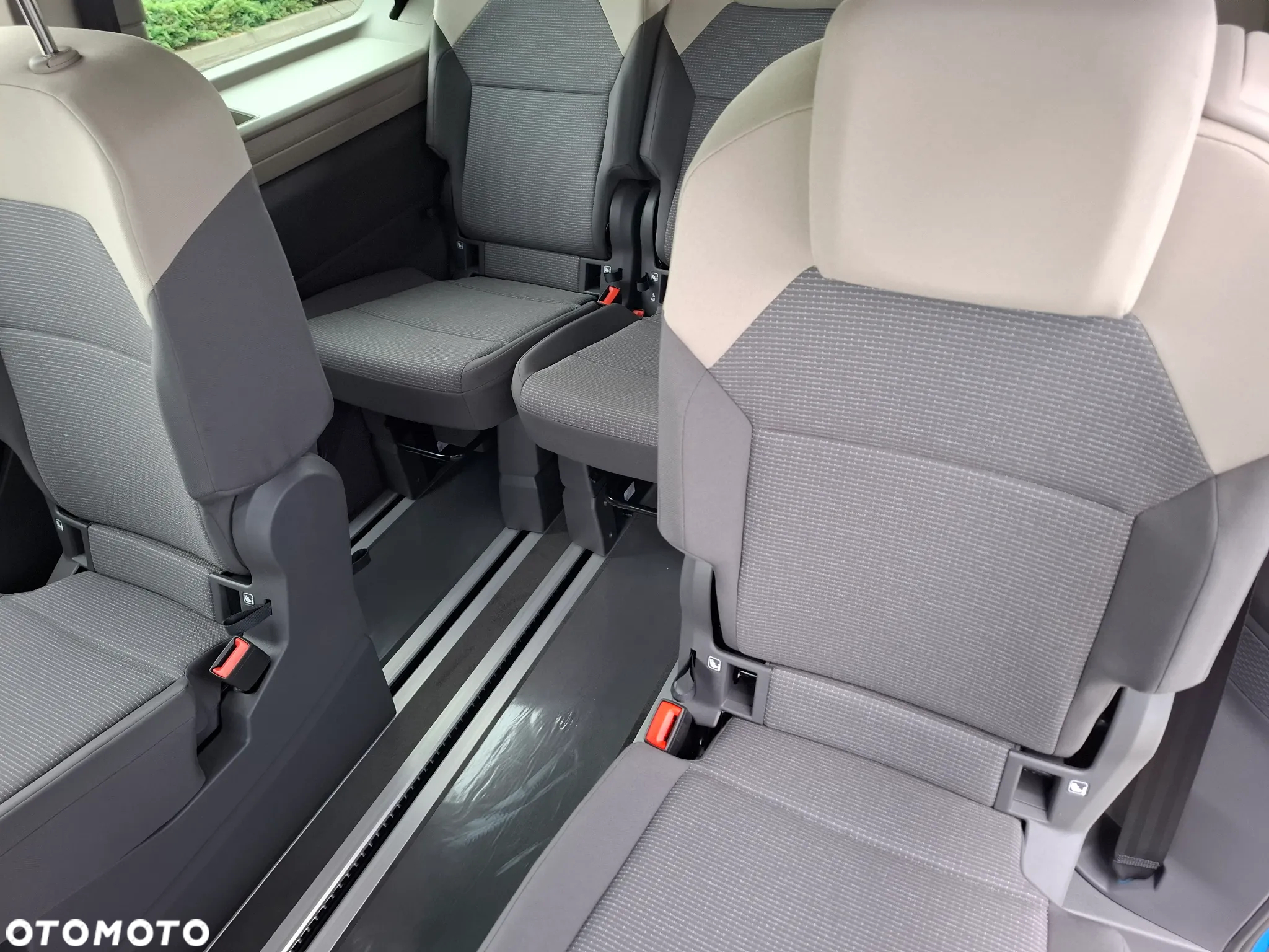 Volkswagen Multivan 2.0 TDI L1 Family DSG - 6