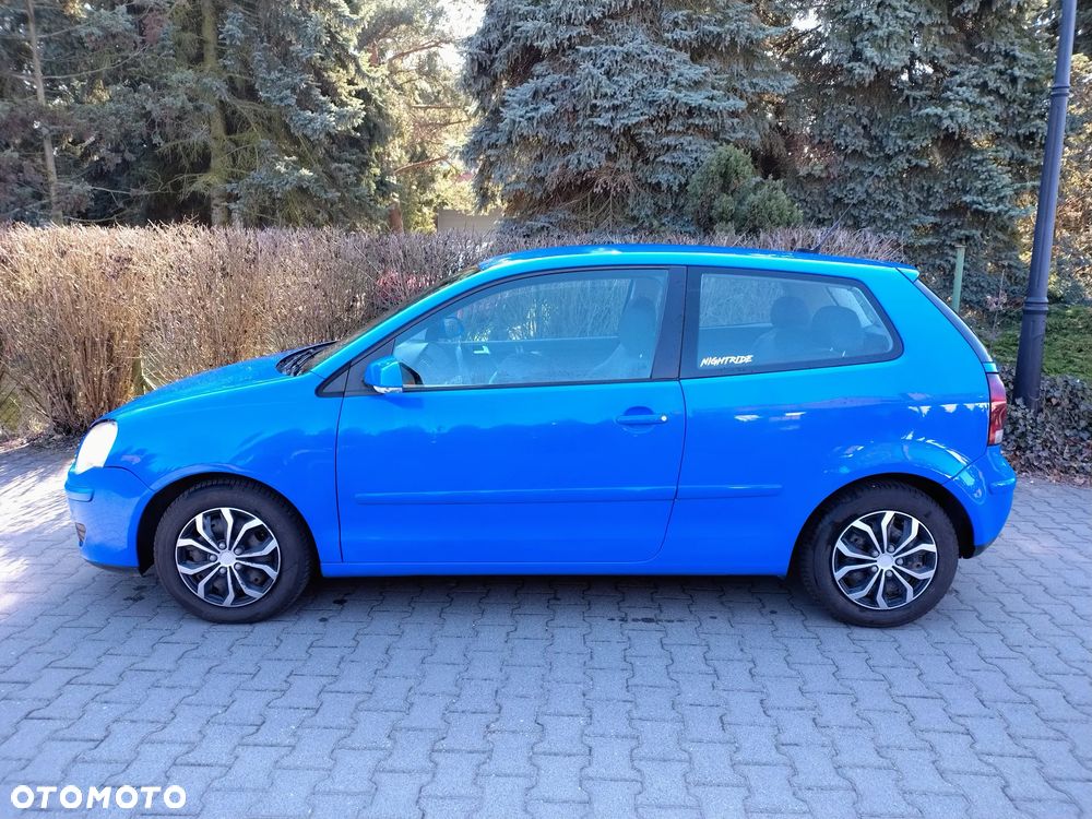 Volkswagen Polo - 2