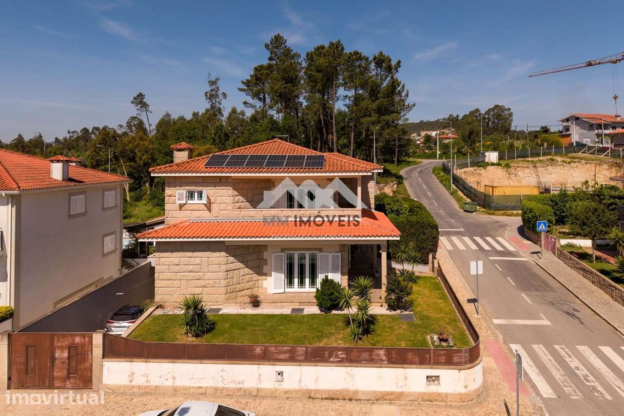 Moradia T4 | Piscina | Jardim | 4 frentes | Praia Fluvial - Grande imagem: 4/60