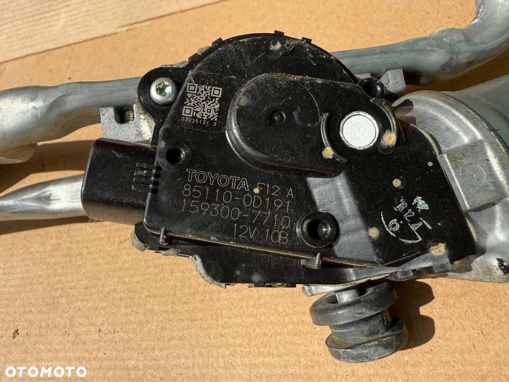 Mechanizm wycieraczek 85110-0D191 Toyota Yaris III OE - 2