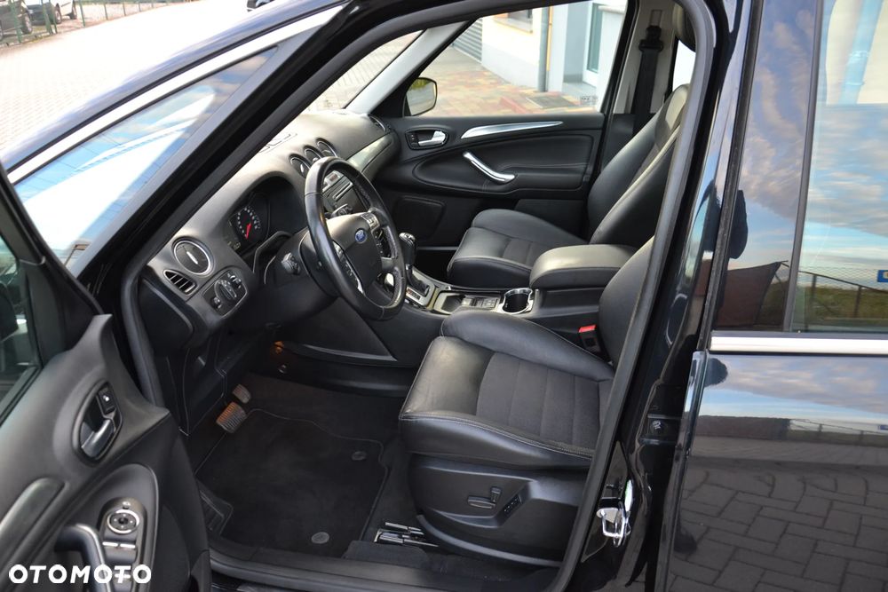 Ford S-Max 2.0 TDCi DPF Titanium - 17