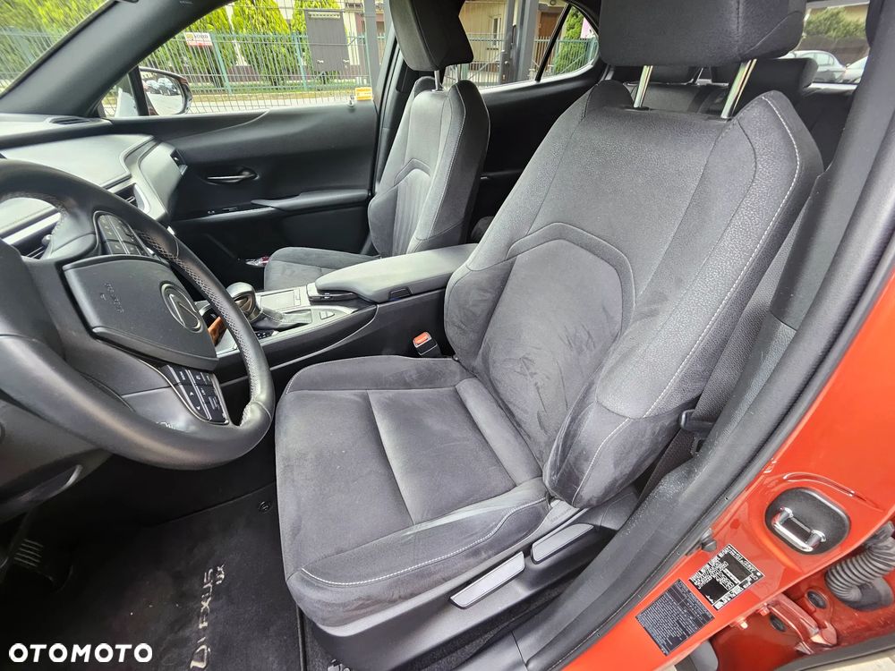Lexus UX 250h Elegance 2WD - 7