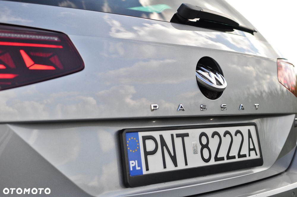Volkswagen Passat 2.0 TDI EVO Elegance DSG - 12