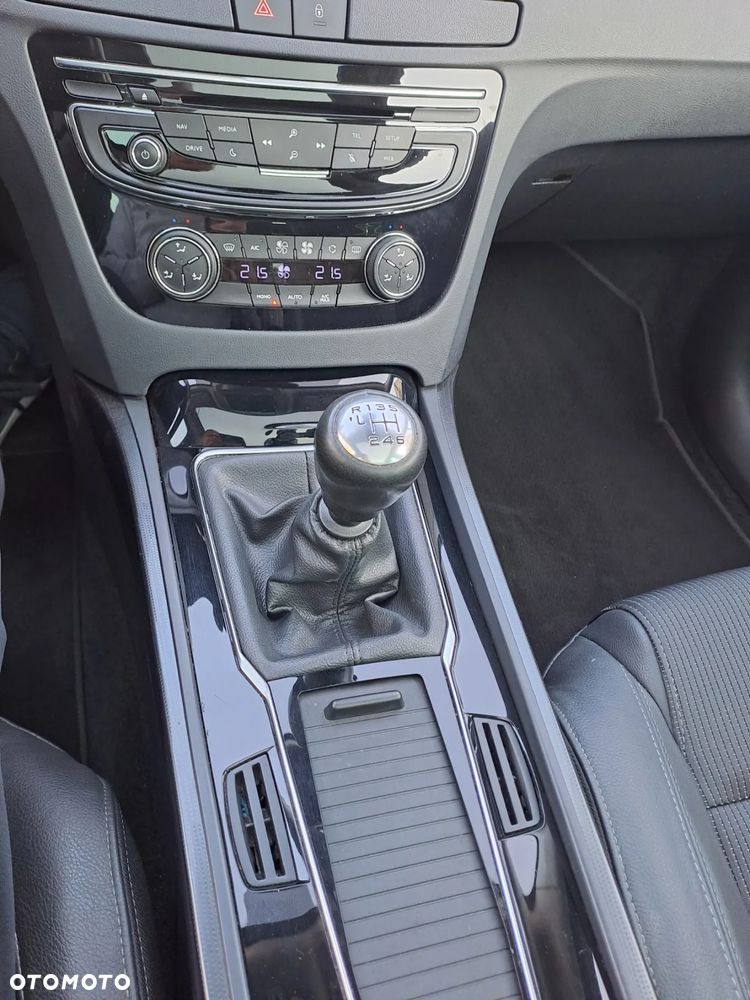 Peugeot 508 SW BlueHDi 150 Stop&Start Business-Line - 28