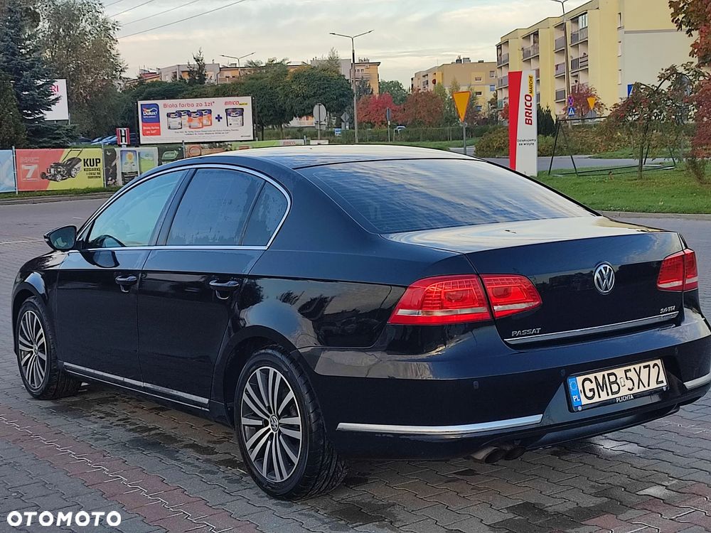 Volkswagen Passat - 2