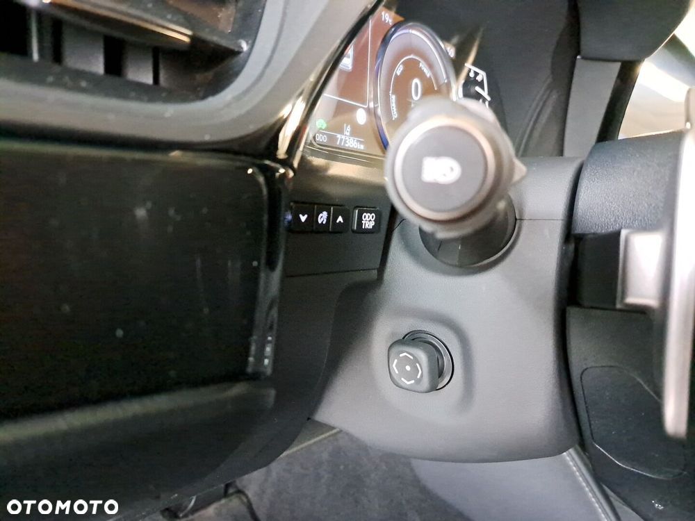 Lexus ES 300h Business Edition - 38