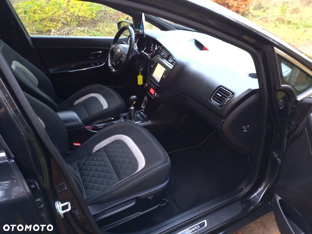 Kia Ceed 1.6 CRDi GT Line - 8