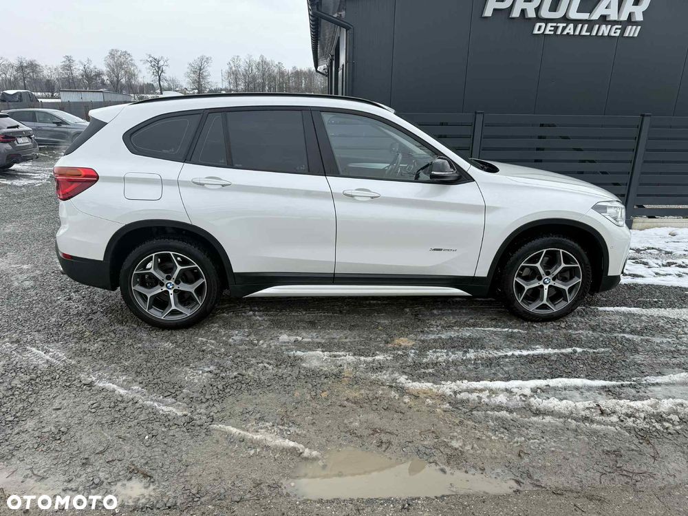BMW X1 xDrive20d xLine - 10