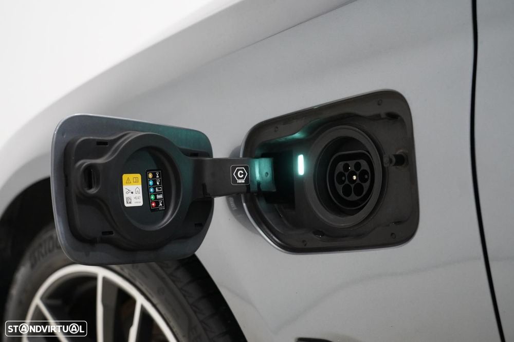 BMW 520 e Pack M - 24