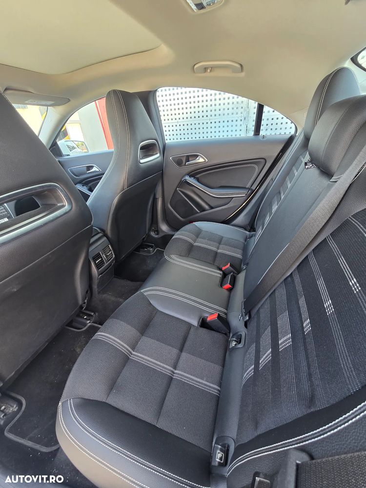 Mercedes-Benz CLA 180 Standard - 7