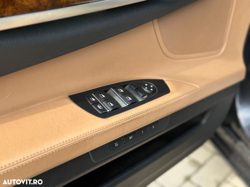 BMW Seria 7 740d xDrive Edition Exclusive - 17