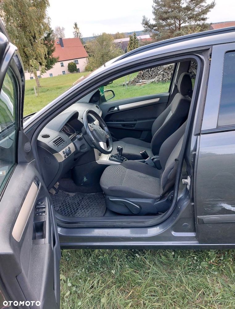 Opel Astra 1.9 CDTI DPF - 4
