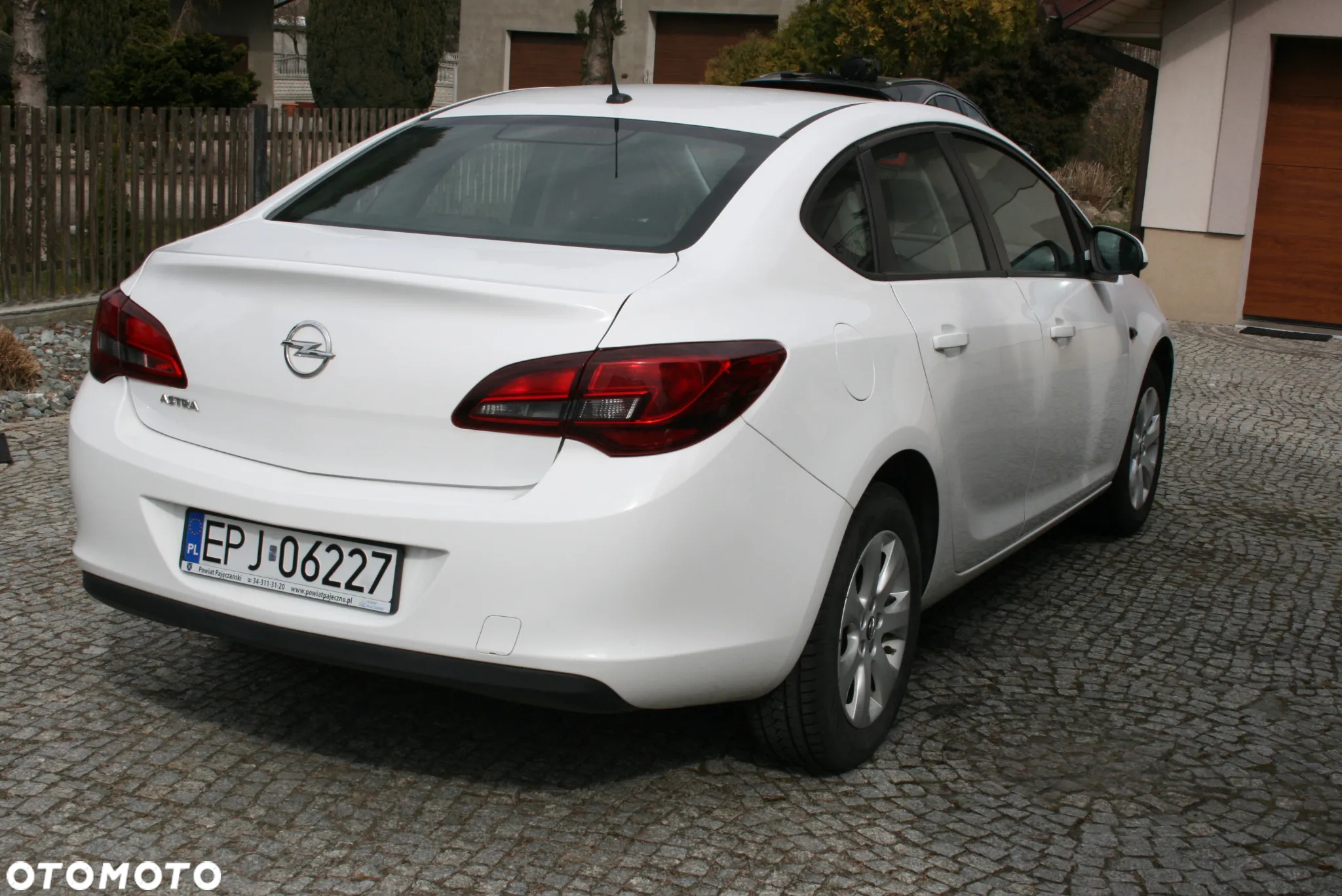 Opel Astra IV 1.6 Executive - 5