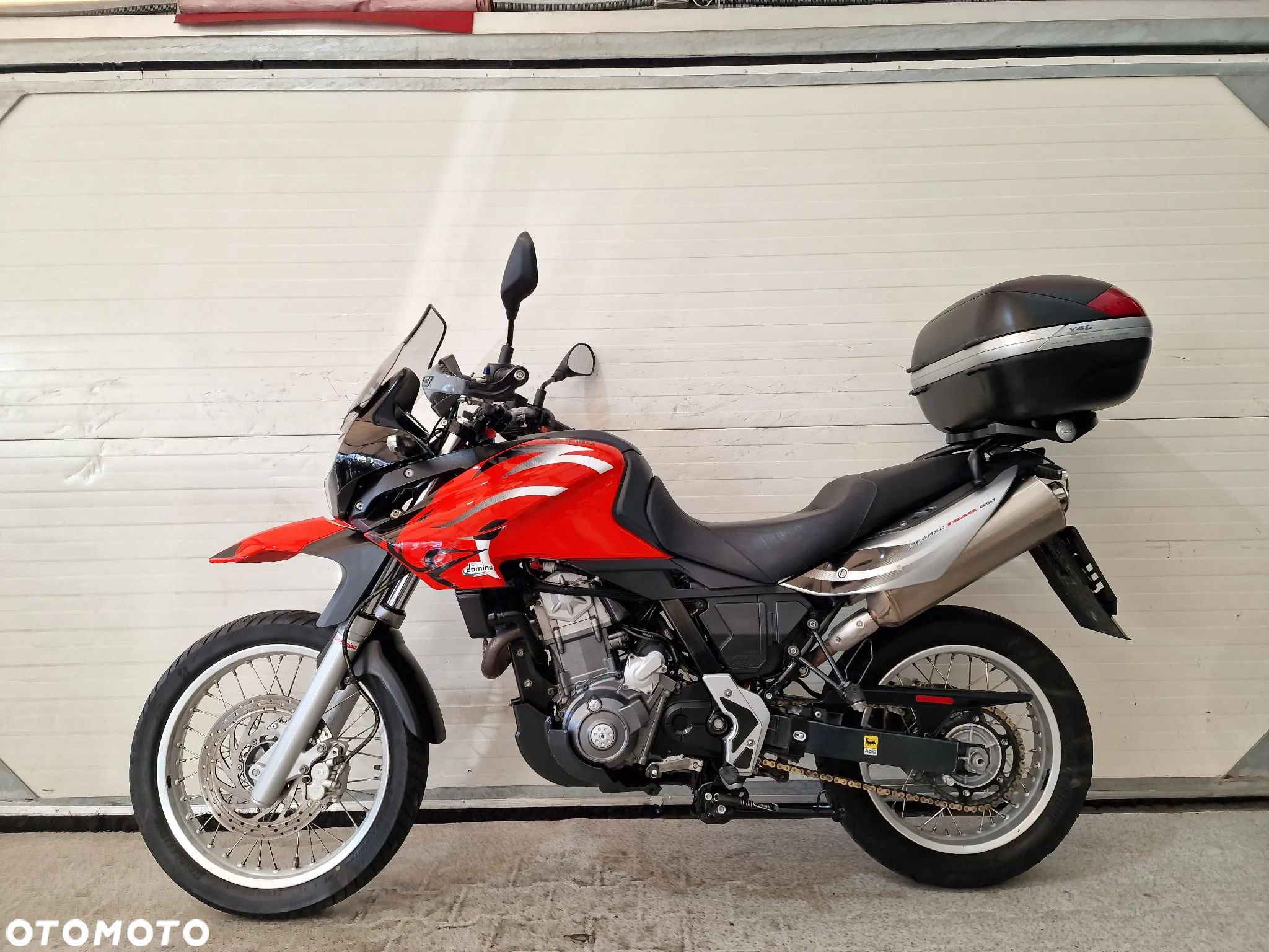 Aprilia Pegaso - 1