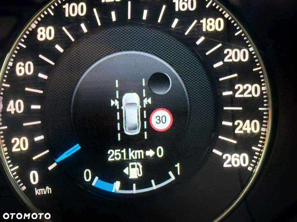 Ford Mondeo 2.0 TDCi Titanium - 24