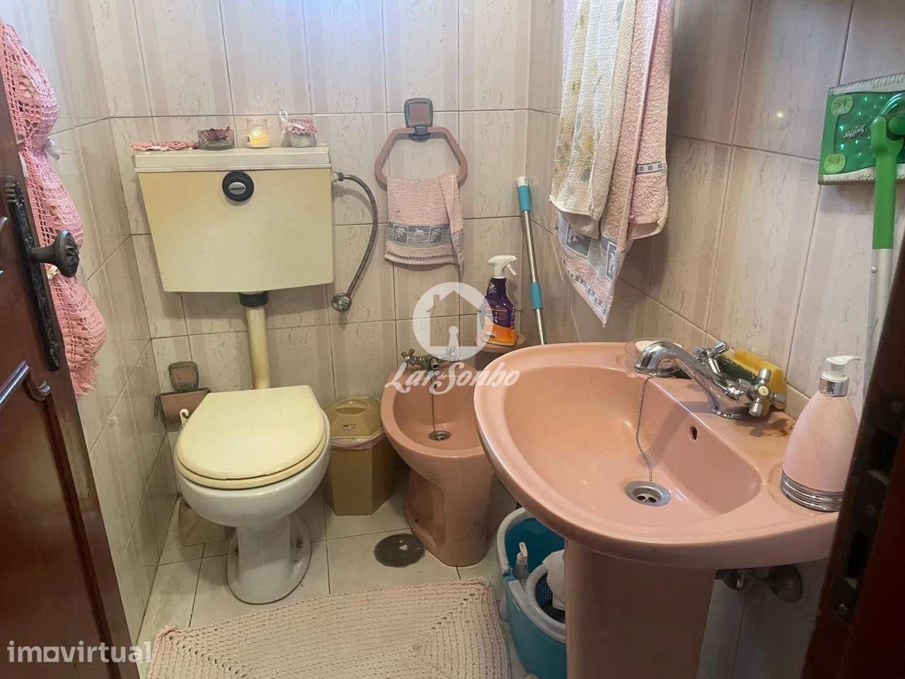Moradia Bifamiliar T3+T2 em Guidões, Trofa - Grande imagem: 5/10