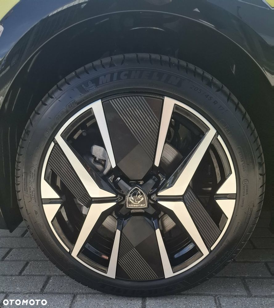 Peugeot 208 - 20