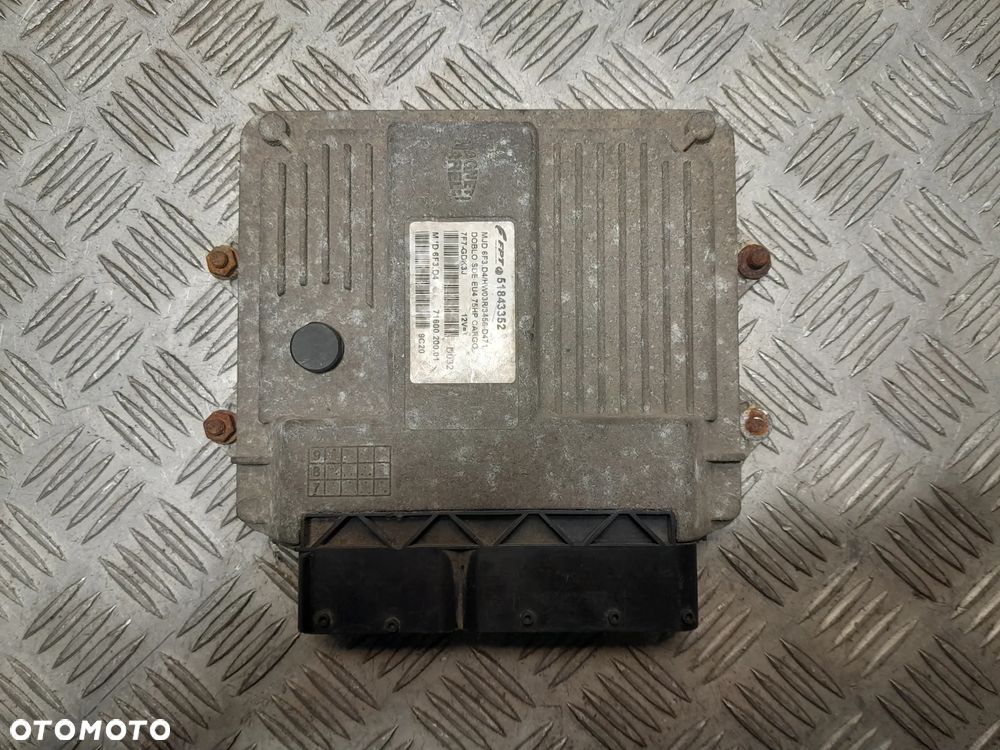 FIAT DOBLO 1.3 KOMPUTER STEROWNIK SILNIKA 51843352 - 1