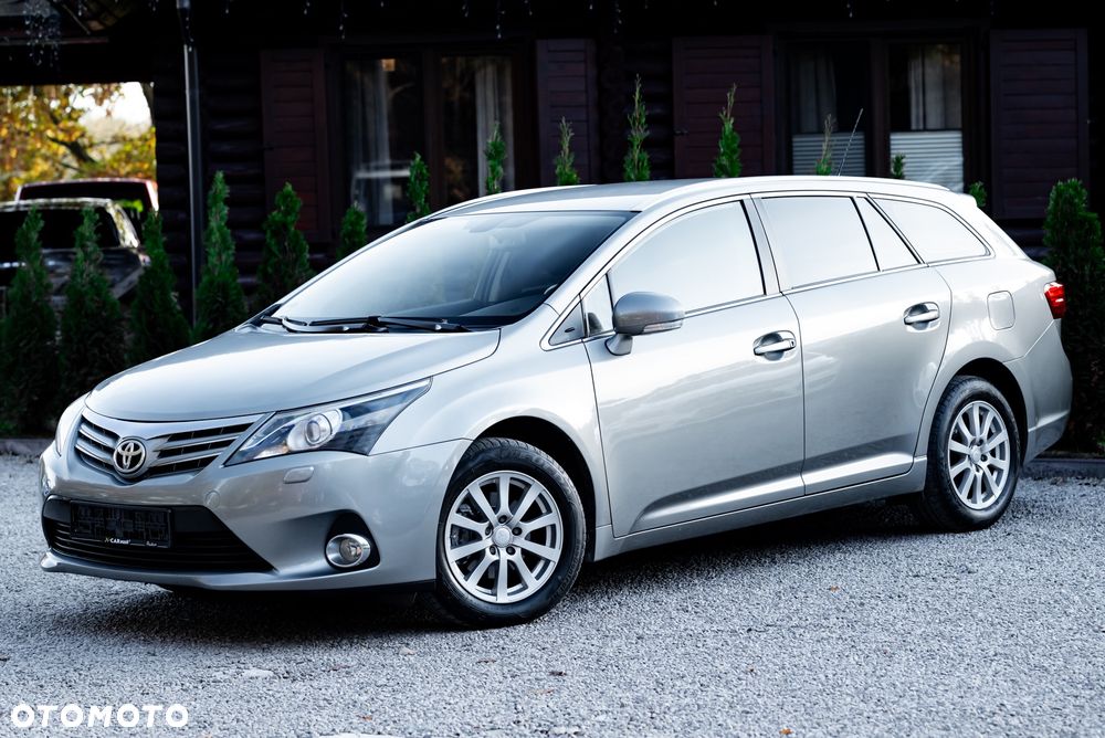 Toyota Avensis 1.8 Active - 3