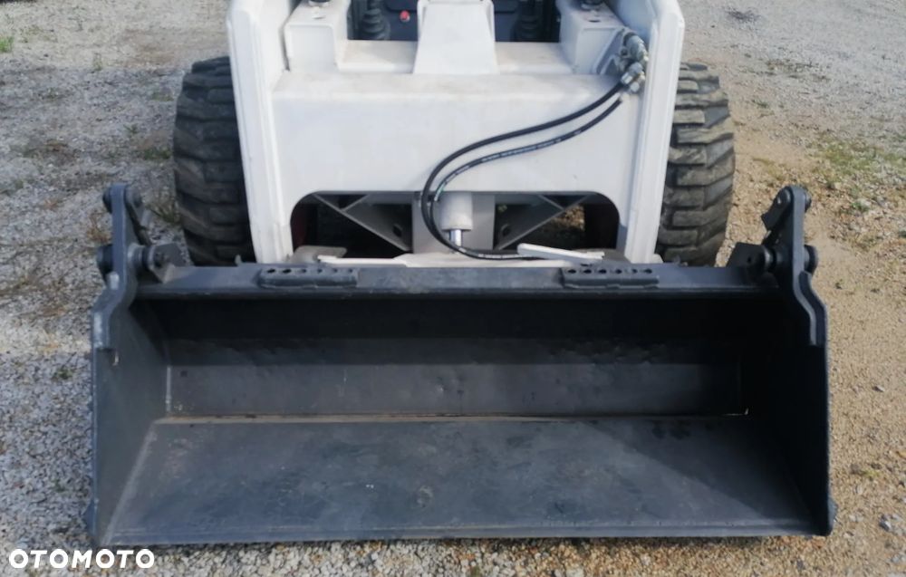 Bobcat 843 - 4