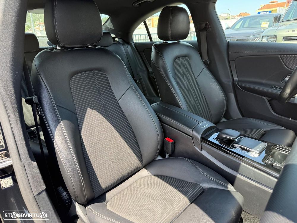 Mercedes-Benz CLA 180 d Progressive Aut. - 17