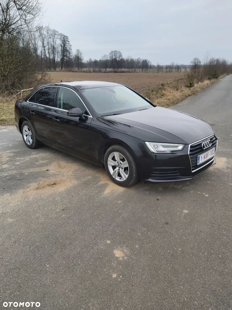Audi A4 Limousine 30 TDI S tronic design - 6