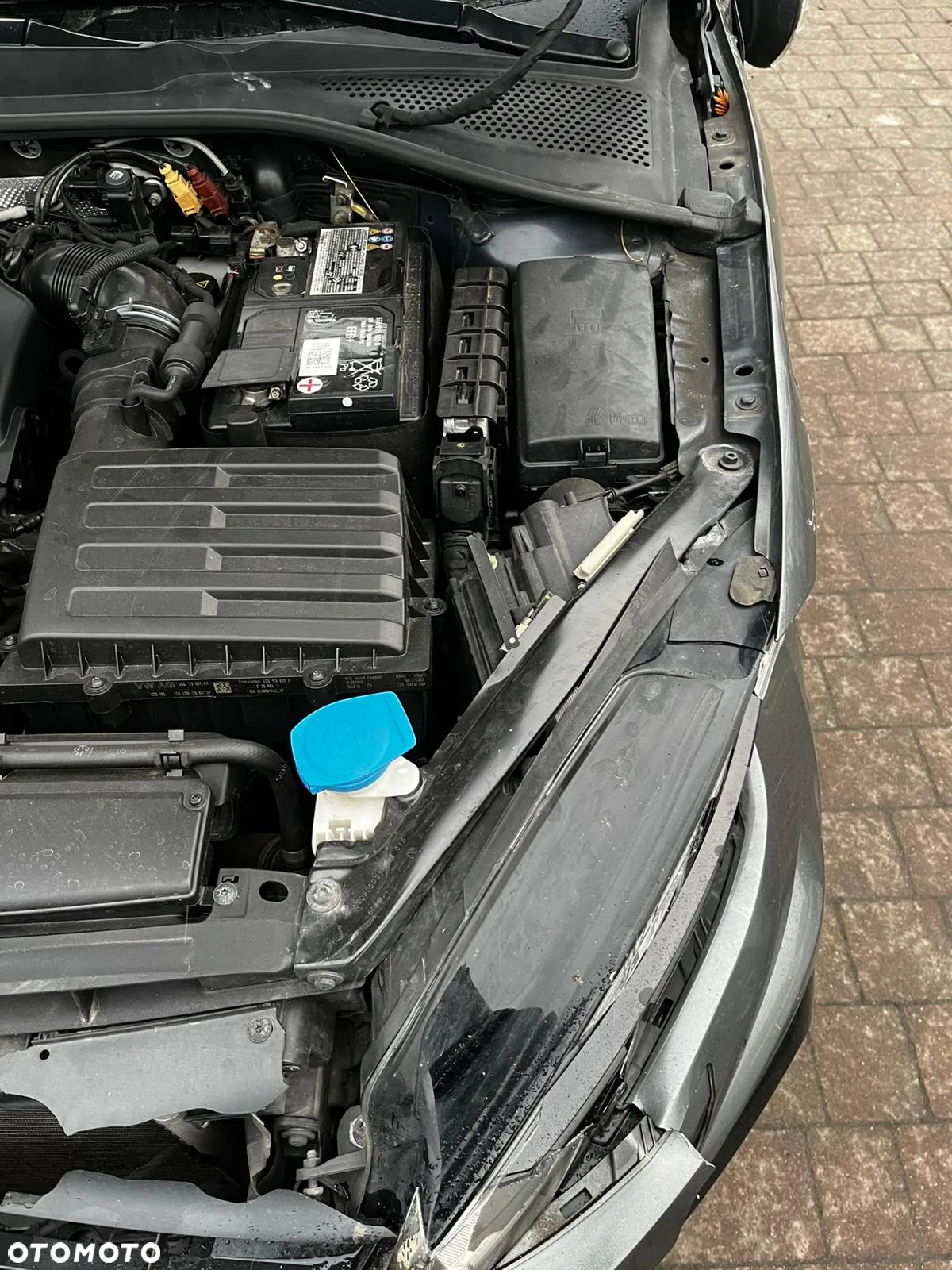 Volkswagen Golf VIII 2.0 TDI R-Line DSG - 12