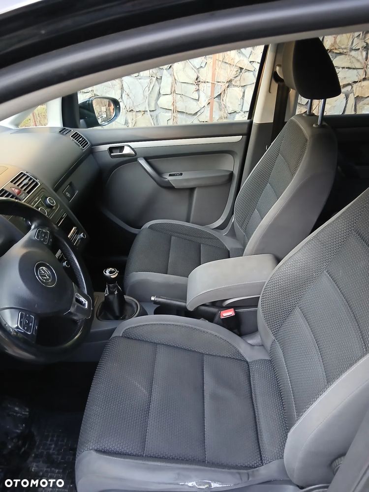 Volkswagen Touran 2.0 TDI DPF Comfortline - 3