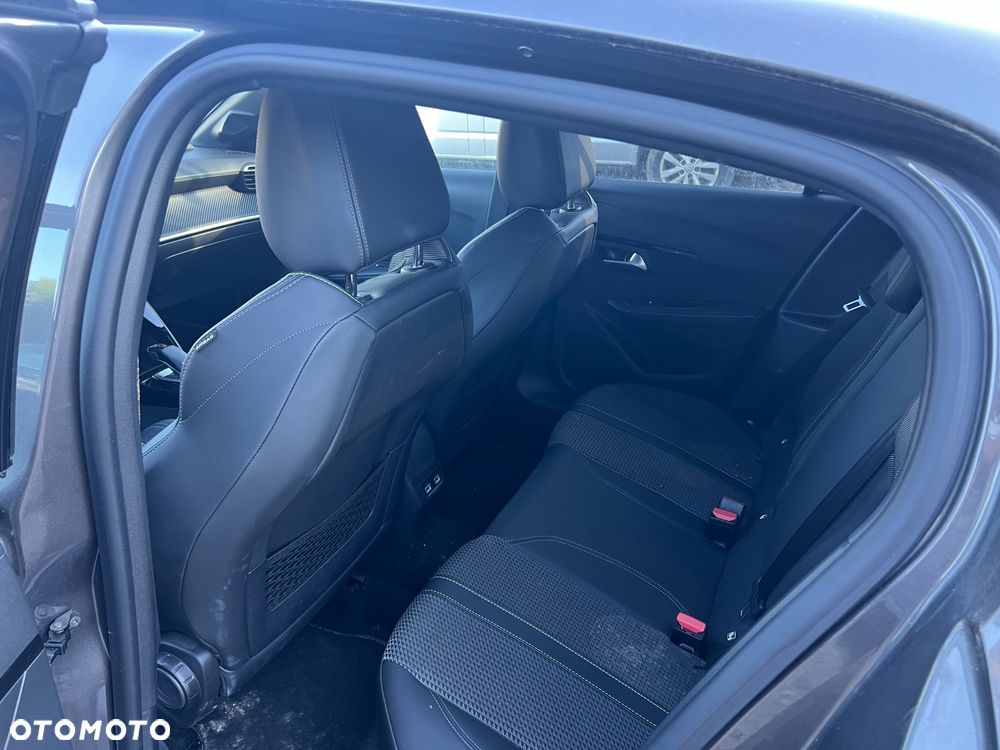 Peugeot 208 PureTech 130 EAT8 GT Pack - 7