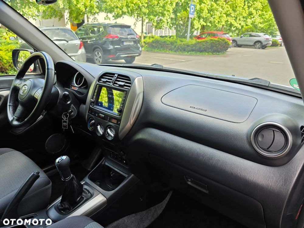 Toyota RAV4 - 21