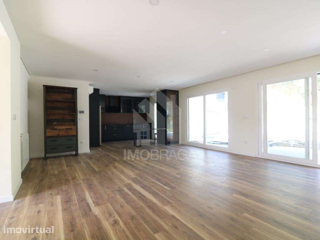 Moradia Térrea T3 NOVA com Piscina | Espinho - Braga - Grande imagem: 2/25